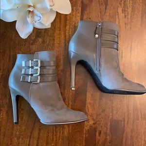 *Sam and Libby* Gray Zip Up Bootie